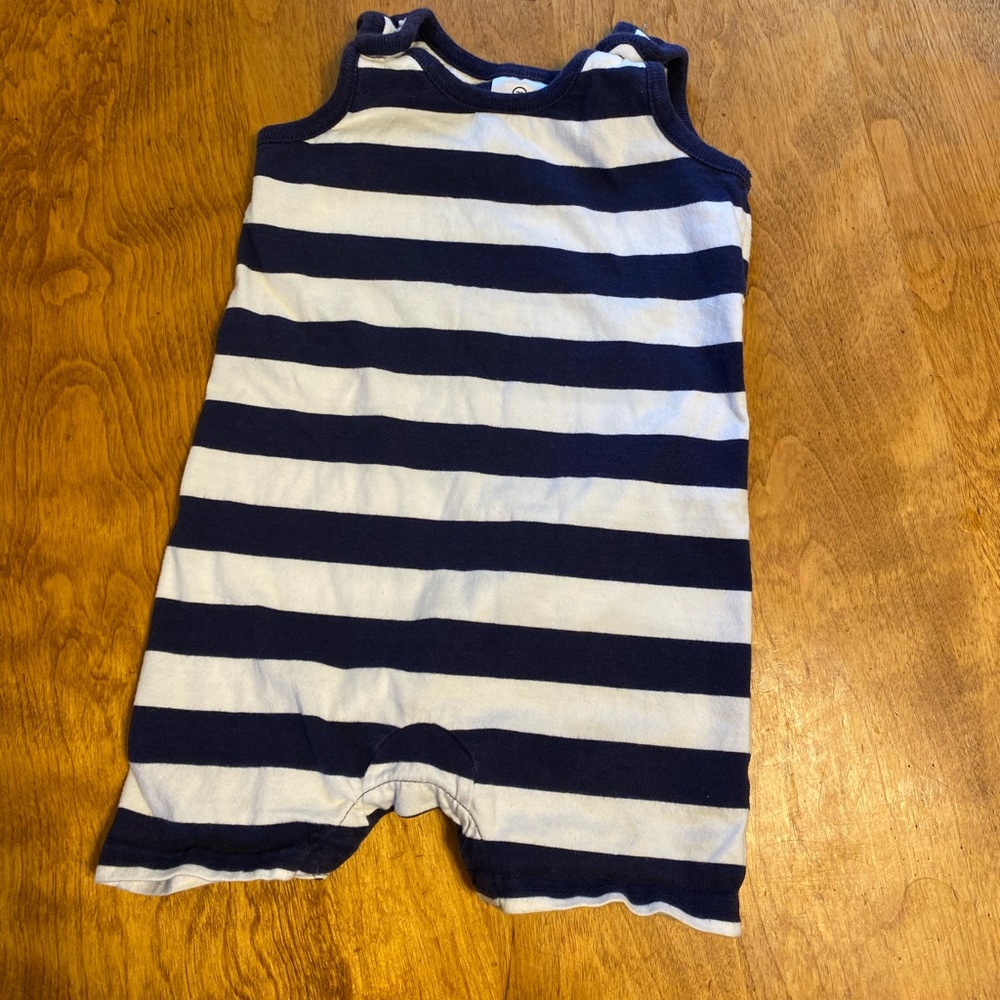 Hanna Andersson striped romper size 6-12 mo (70)